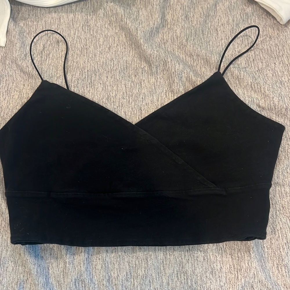 Black Aeropostle Crop Cami.
